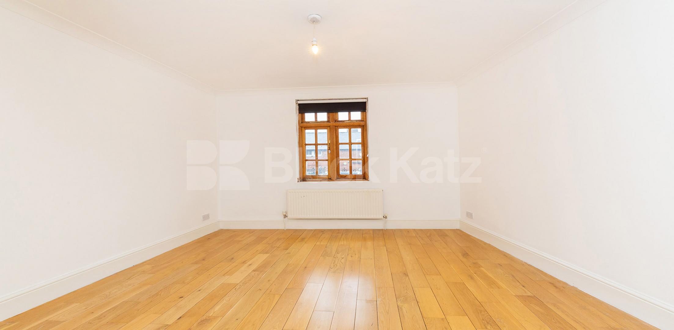 			COUNCIL TAX INCLUDED!, 2 Bedroom, 1 bath, 1 reception Flat			 Park Road, Crouch End